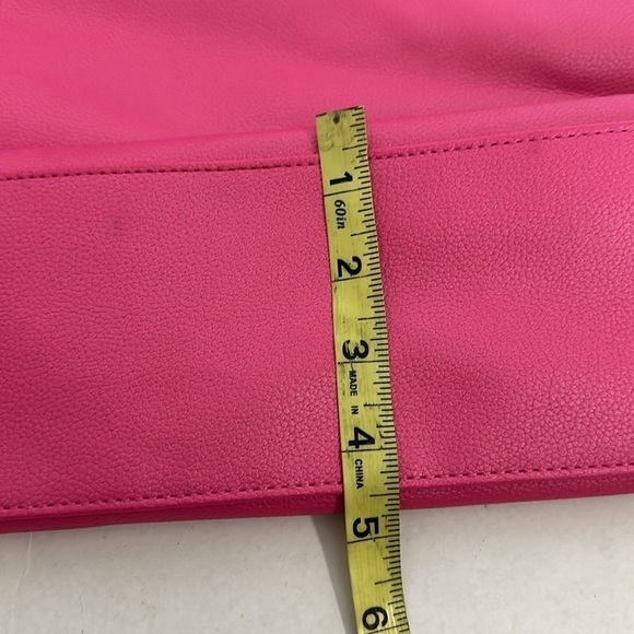 Juicy Couture tote bag hot pink with gold accents - Picture 11 of 14